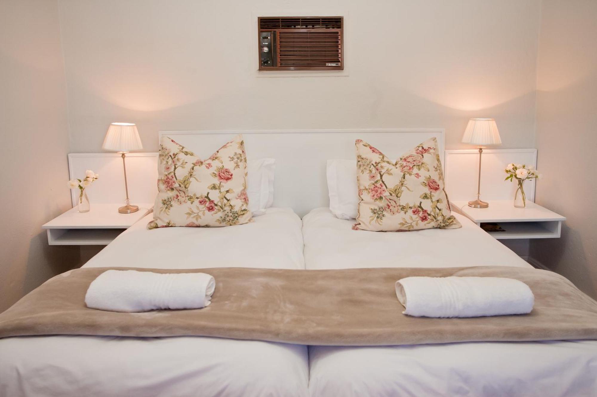 Wagon Wheel Country Lodge Beaufort West Phòng bức ảnh