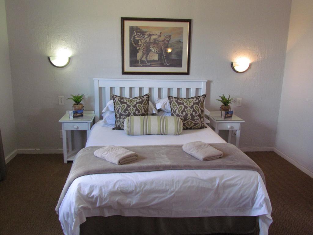 Wagon Wheel Country Lodge Beaufort West Phòng bức ảnh