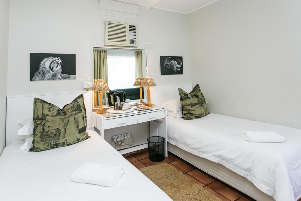 Wagon Wheel Country Lodge Beaufort West Ngoại thất bức ảnh