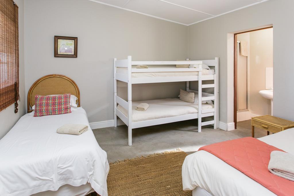 Wagon Wheel Country Lodge Beaufort West Ngoại thất bức ảnh