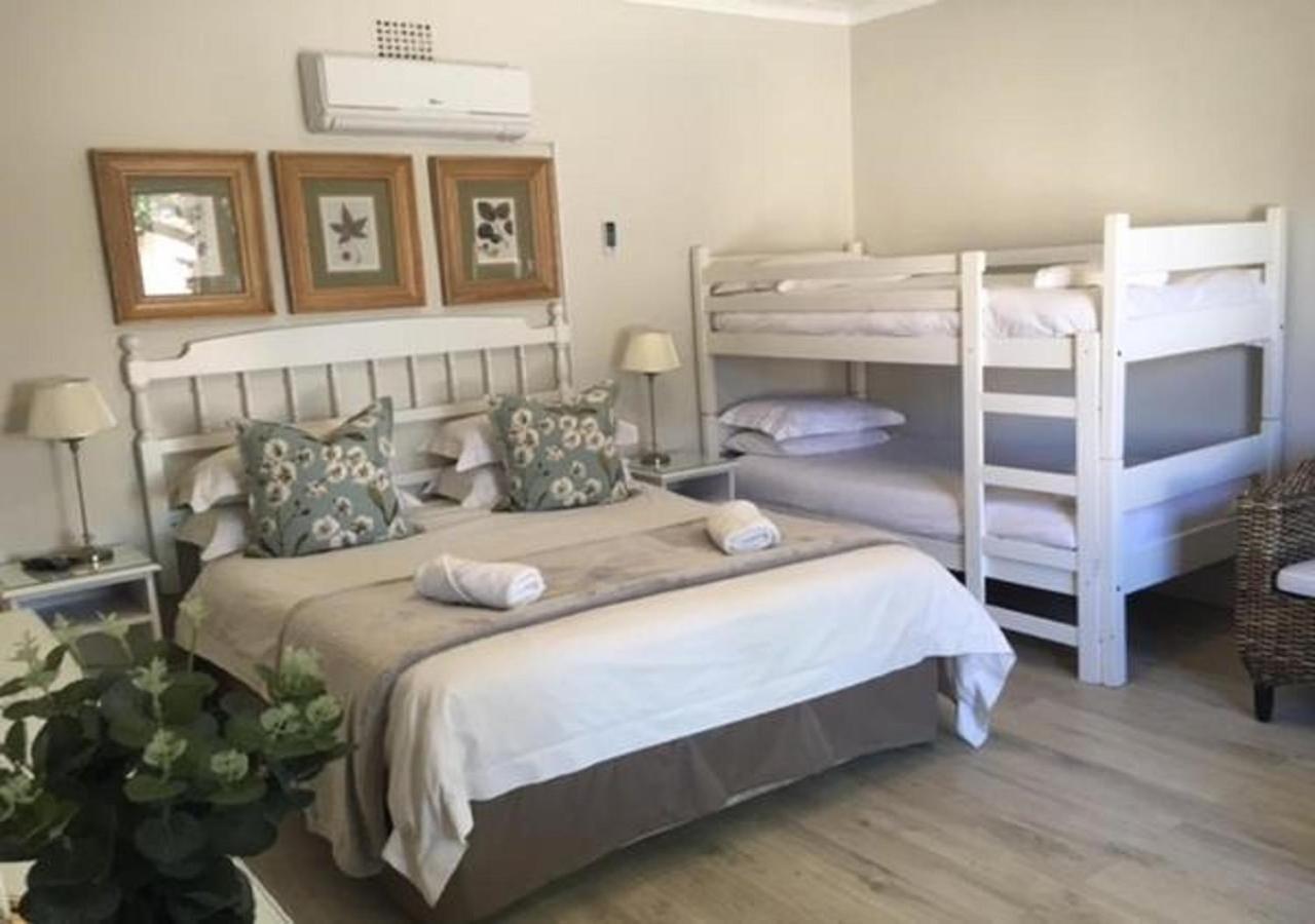 Wagon Wheel Country Lodge Beaufort West Ngoại thất bức ảnh