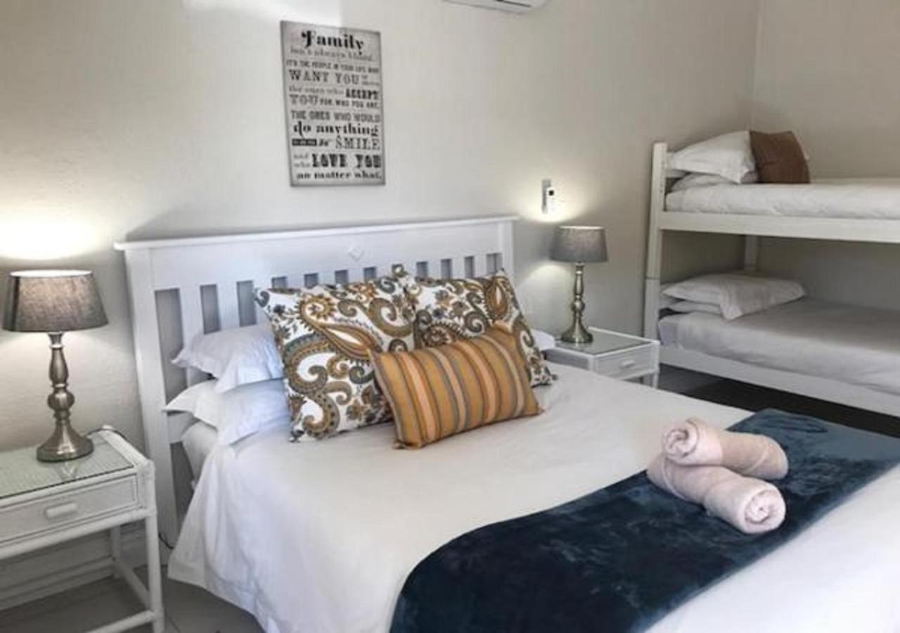 Wagon Wheel Country Lodge Beaufort West Ngoại thất bức ảnh